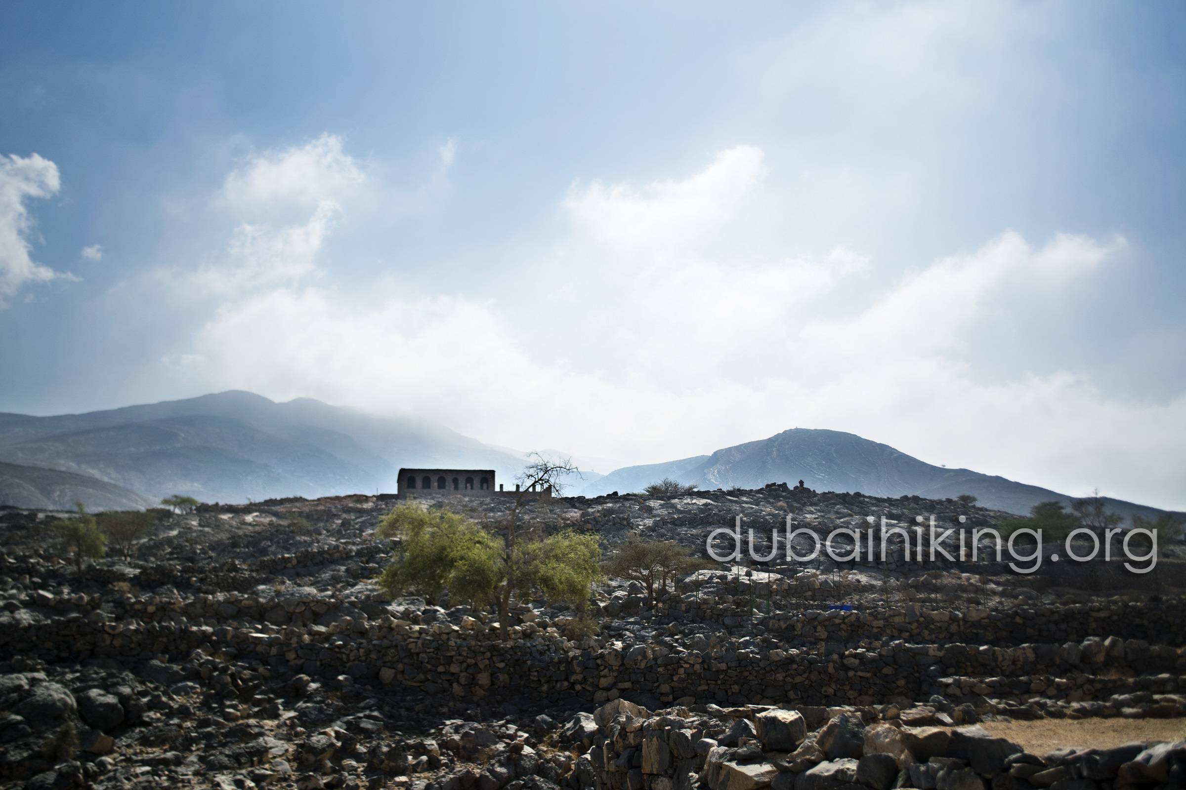 Mountain landscape representing a Hajar Mountain escape from Dubai